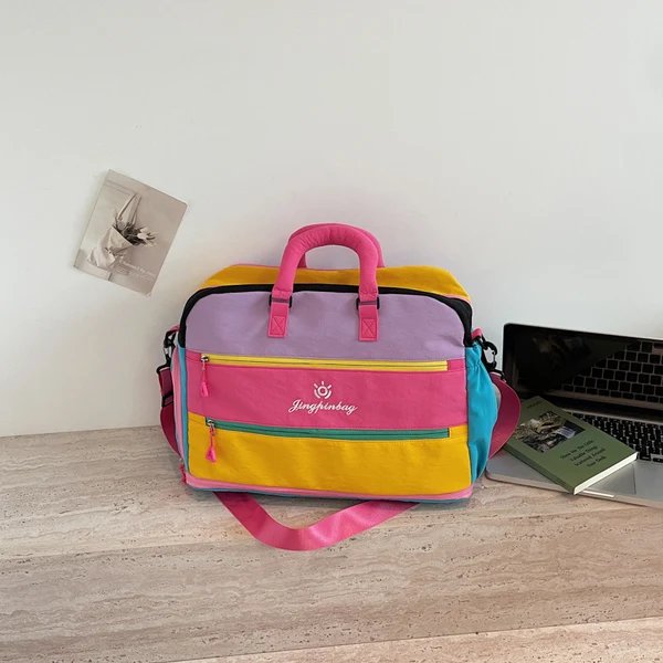 Bunter Multi-Fach Reise-Duffle Hover Image