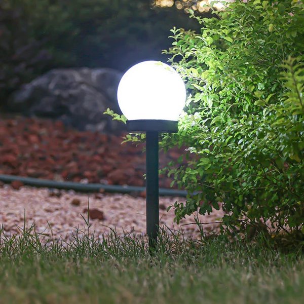 Moderner Minimalistischer Wasserdichter Solar Kugele LED Landschaftslicht Für Garten Hover Image