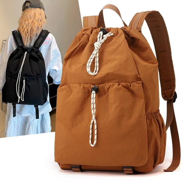 Kompakter Outdoor-Rucksack