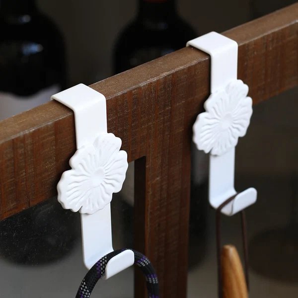 Unisex Wandhaken mit floralem Design