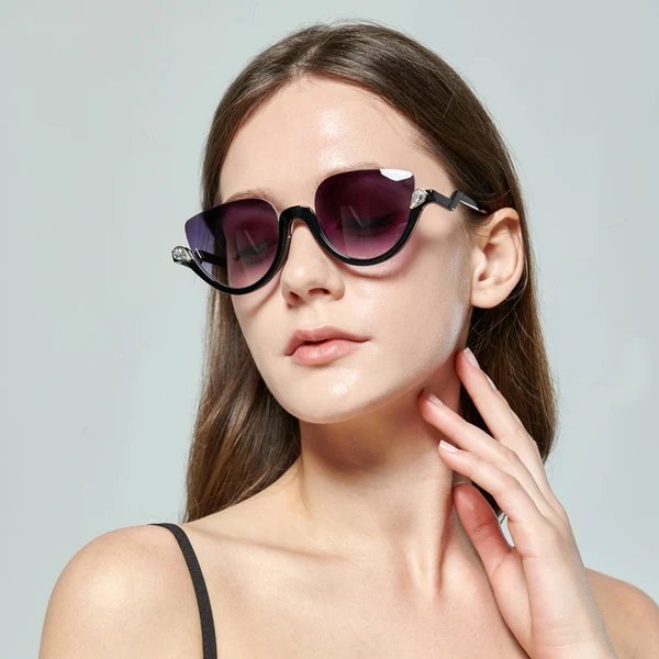 Damen Cat-Eye Sonnenbrille mit glamourösen Steinakzenten