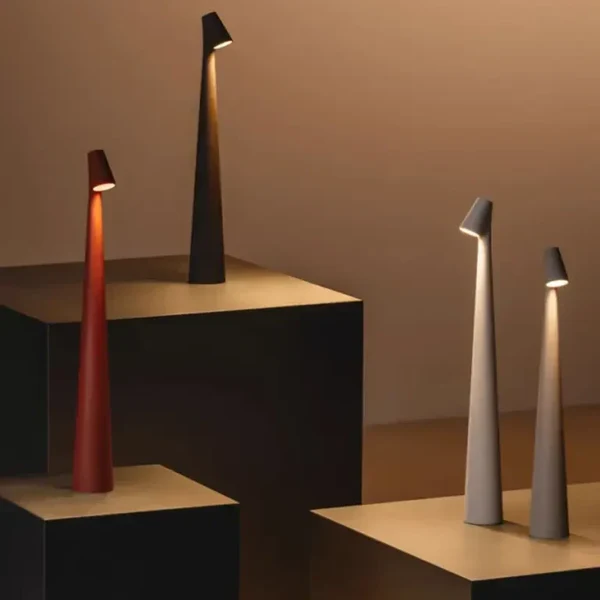 Stimmungsleuchte im nordischen Minimalismus-Design | Kabellos | LED | Leselampe | Tischleuchte Hover Image