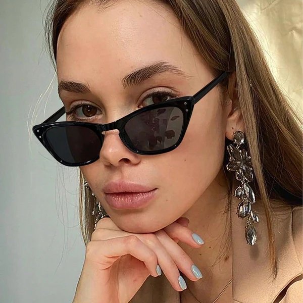 Damen Cat-Eye Sonnenbrille mit verspiegelten Gläsern und stilvollem Rahmen