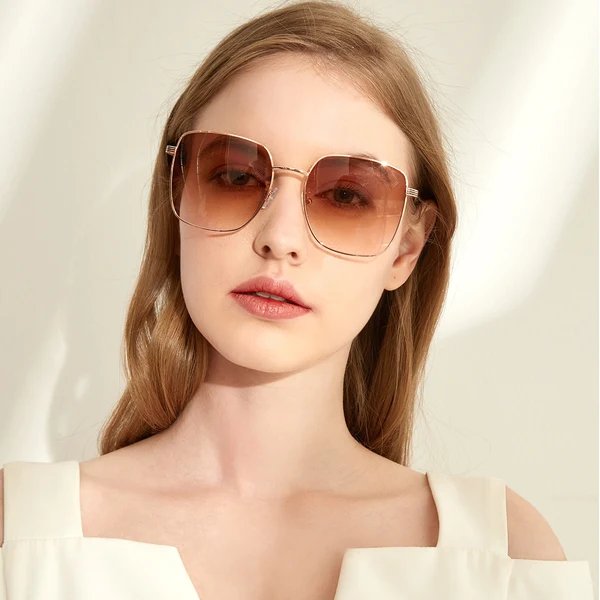 Damen quadratische Sonnenbrille mit elegantem Metallrahmen und verspiegelten Gläsern
