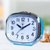 Stille Nachttischuhr – Wecker mit Nachtlicht und Schlummertaste
