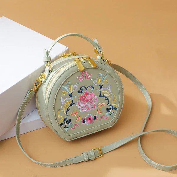 Vintage Florale Bestickte Handtasche Hover Image