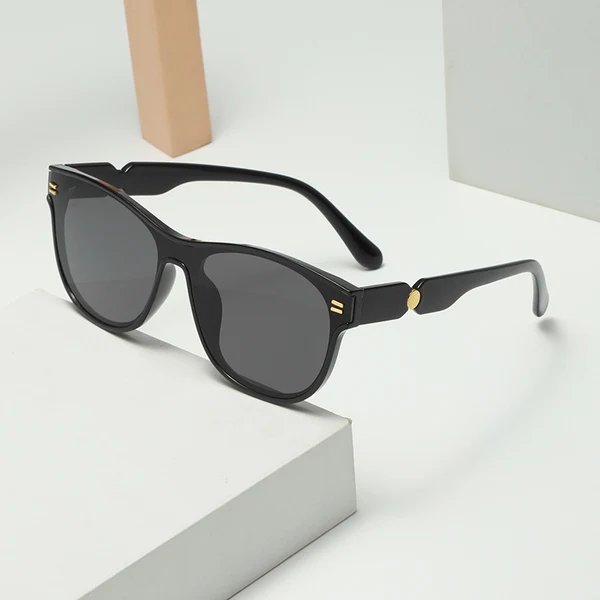 Damen modische Sonnenbrille mit einzigartigem Rahmen