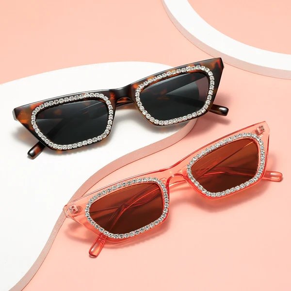 Damen Glamouröse Sonnenbrille mit Strassverzierungen