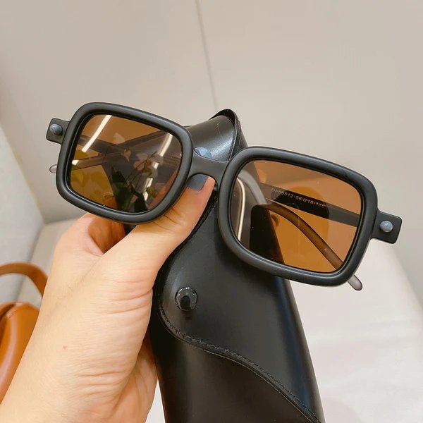 Damen quadratische Sonnenbrille mit auffälligem und modernem Design