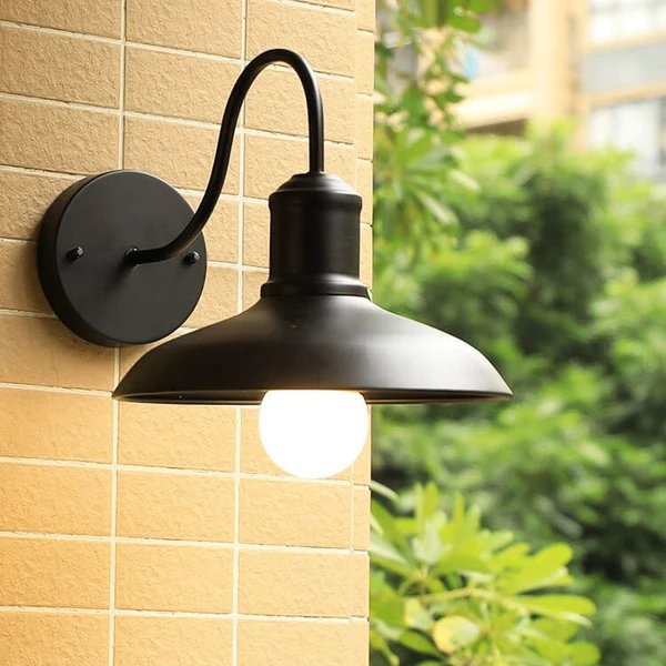 Retro Loft Dome Eisen Außen Wasserdicht 1-Licht Gebogene Arm Wand Sconce Lampe