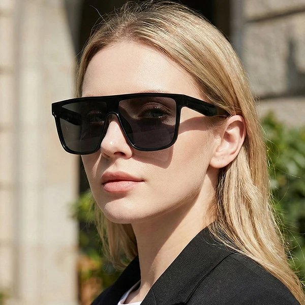 Damen Sportliche Sonnenbrille mit breitem Rahmen und polarisierenden Gläsern