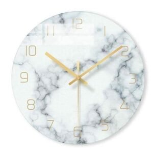 Olive – Elegante Wanduhr mit Marmor-Inspiration