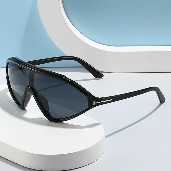 Damen sportliche Sonnenbrille mit ergonomischem Vollranddesign