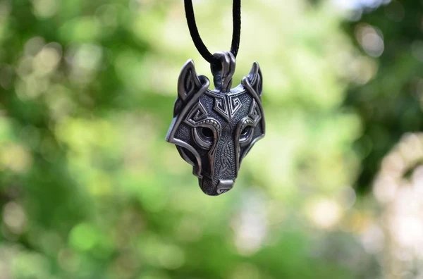 Norse Wolf Head Necklace - Kostenloser Versand!