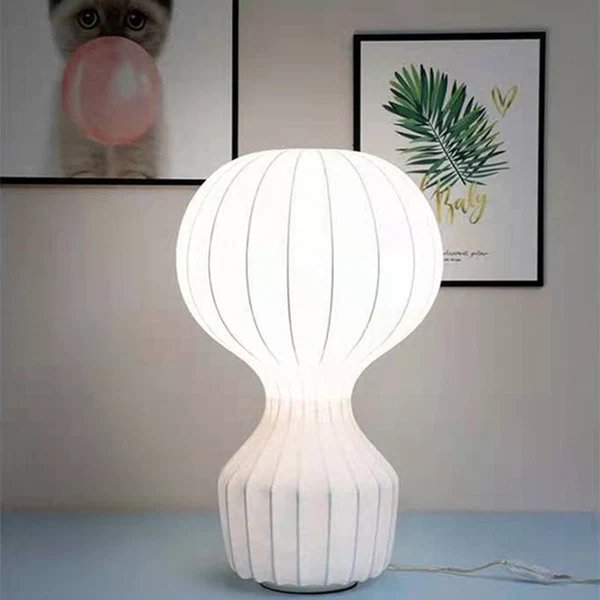 Deko Ballon Tischlampe – Elegante LED Lampe für Wohnzimmer und Schlafzimmer