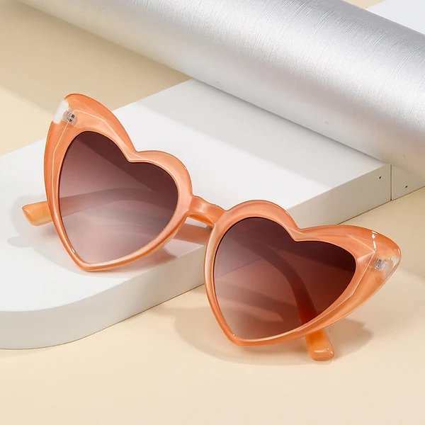 Damen Herzförmige Sonnenbrille im innovativen Design