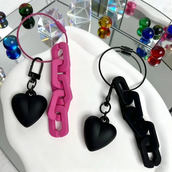 Kreatives Herzdesign Schlüsselanhänger