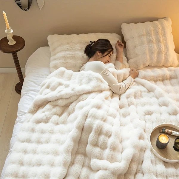 Faux Kaninchenfell Fleece Decke – Luxus Wärmende Couchdecke zum Nappen und für die Klimaanlage | Weiche und Dicke Decke