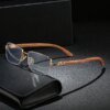 Damen modische Brille mit rechteckigem Rahmen und hochwertigen Holzdetails