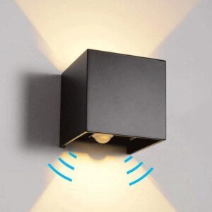 Ari - Außen Quadrat Auf/Ab Wand Sensor Licht IP65 Hover Image